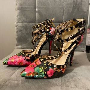 Floral Pumps